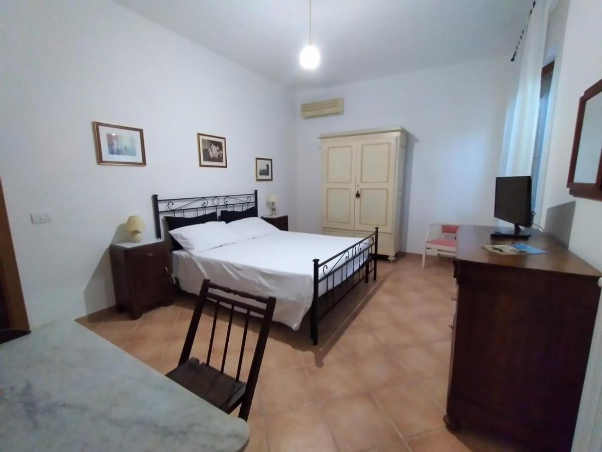 B&B L'Oliveto Лучиняно Екстериор снимка