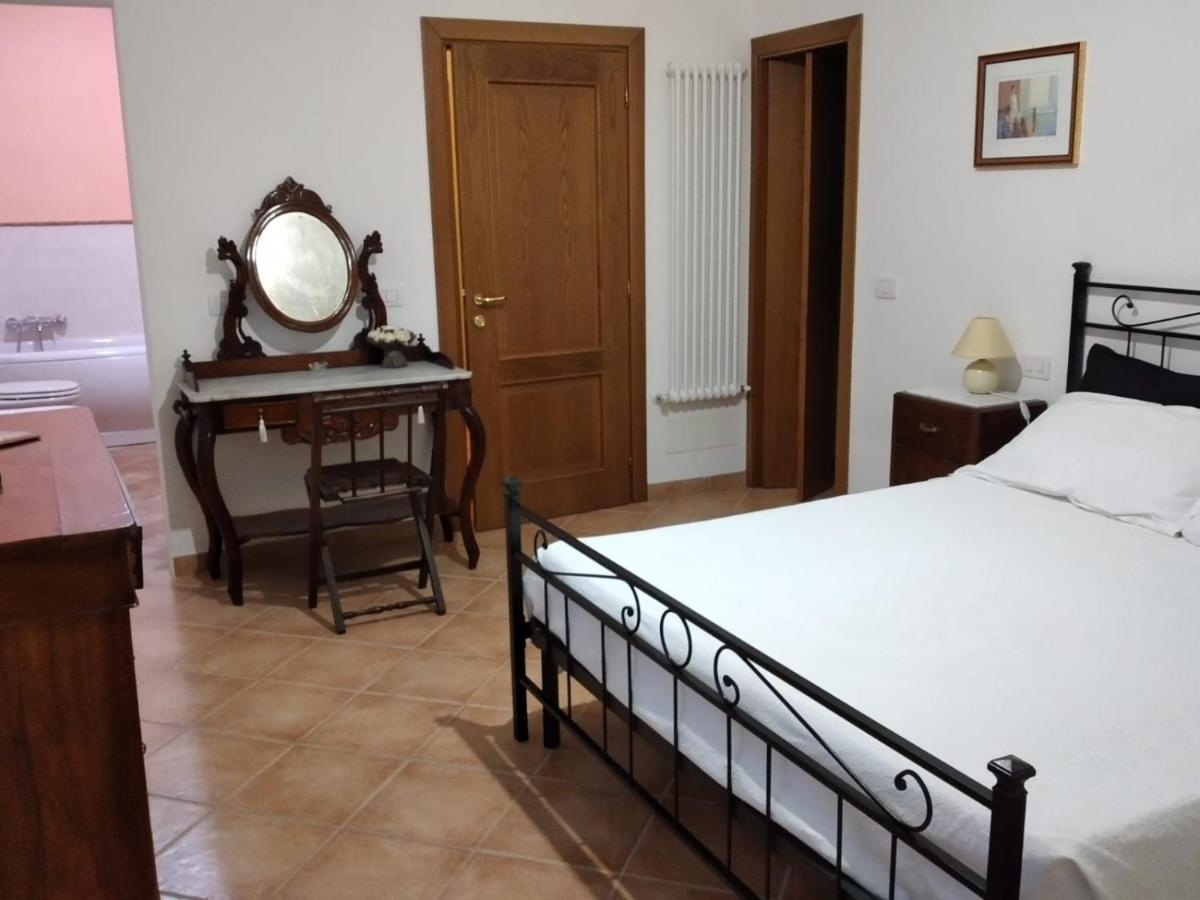 B&B L'Oliveto Лучиняно Екстериор снимка